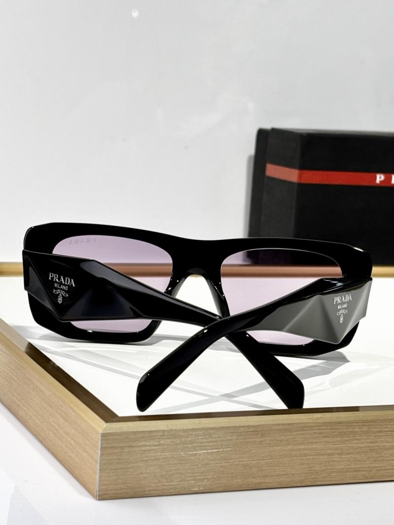 Prada Sunglasses SPR B18-1