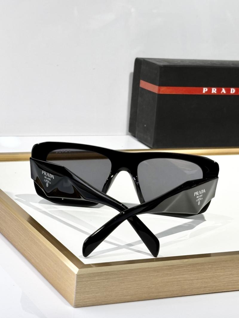 Prada Sunglasses SPR B18-C