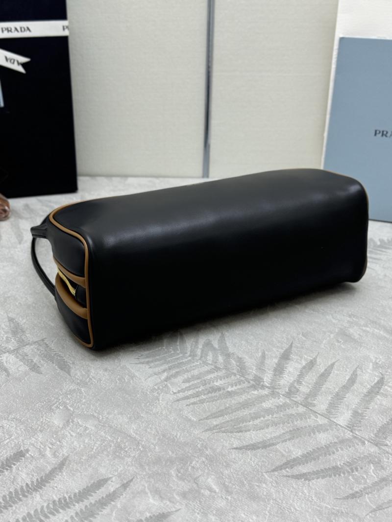 Prada Swing Leather shoulder bag Black 1BC249