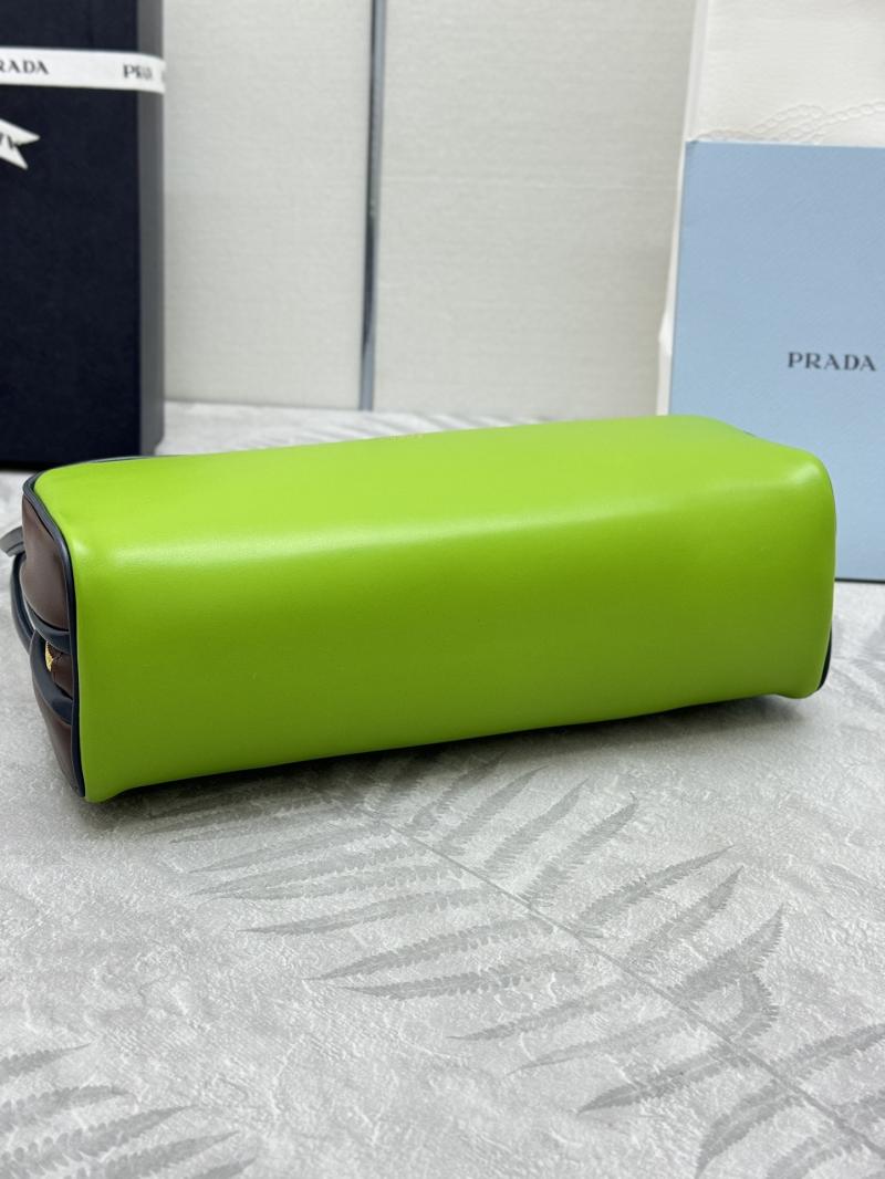 Prada Swing Leather shoulder bag Green 1BC249