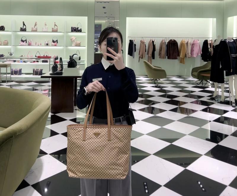 Prada Tote bag Brown 1BG552