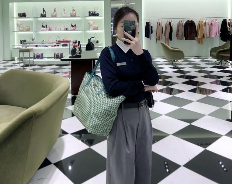 Prada Tote bag Green 1BG552