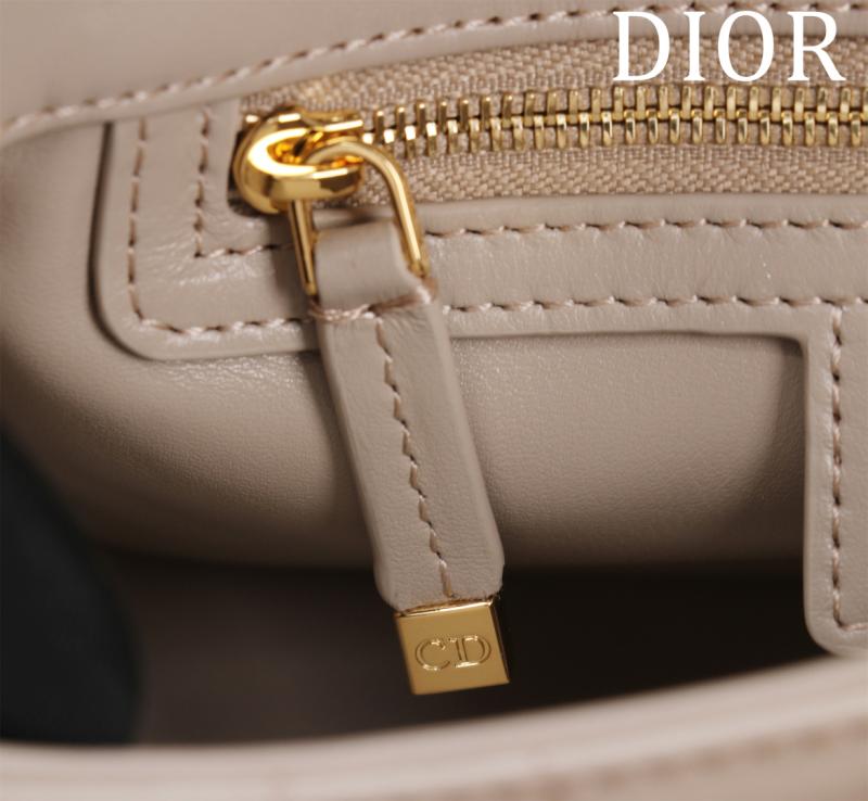 Small Soft Dior Caro Bag Beige M9252