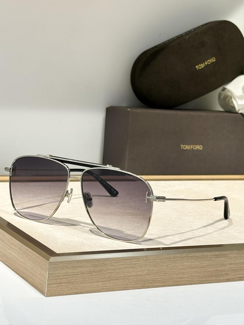 Tom Ford Sunglasses TF1017