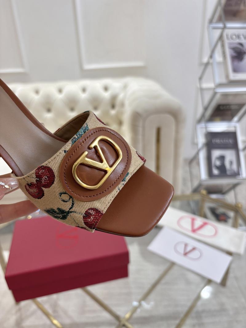 Valentino Sandals SVS42403