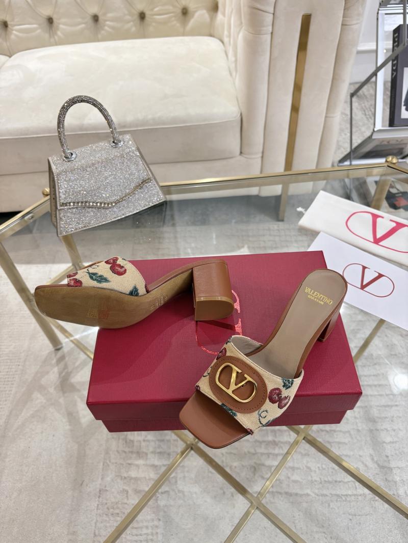 Valentino Sandals SVS42403