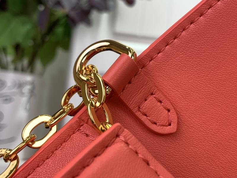 Wallet On Chain LV Bloom Sweet Coral M14564
