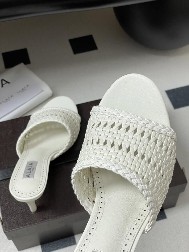 Alaia Sandals SAS60102