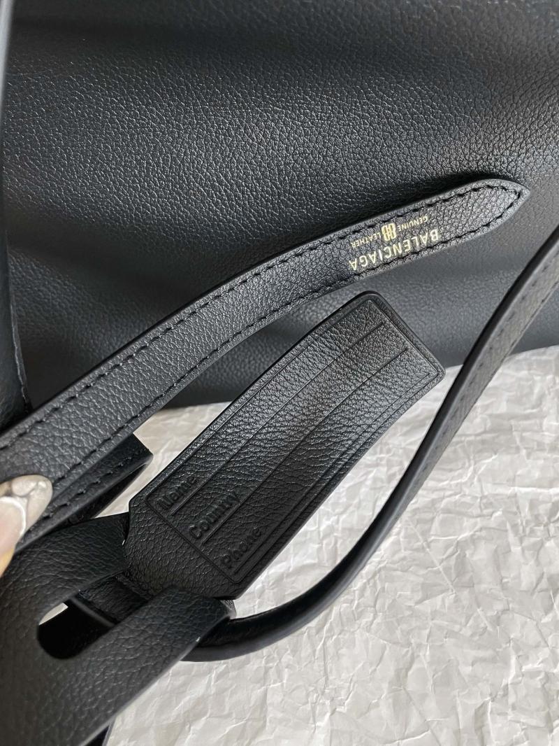 Balenciaga Carrie Medium Bowling Bag Black 826425