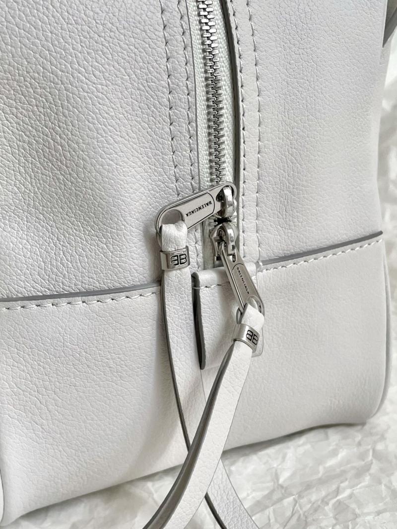 Balenciaga Carrie Medium Bowling Bag White 826425
