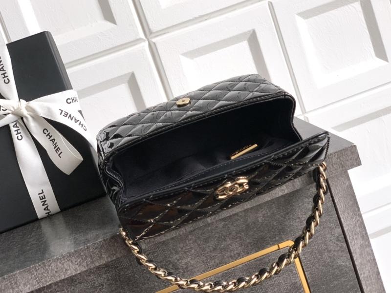Chanel Patent Leather Clutch Black AS2506