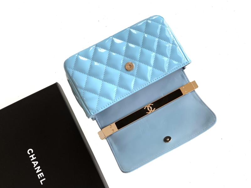 Chanel Patent Leather Clutch Blue AS2506