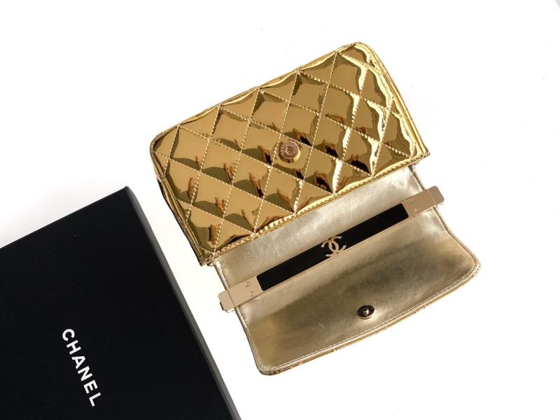 Chanel Patent Leather Clutch Gold AS2506