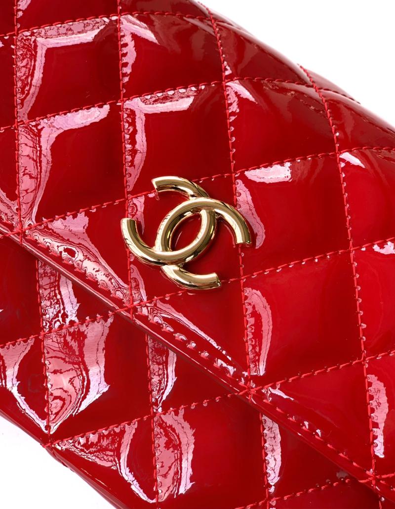 Chanel Patent Leather Clutch Red AS2506