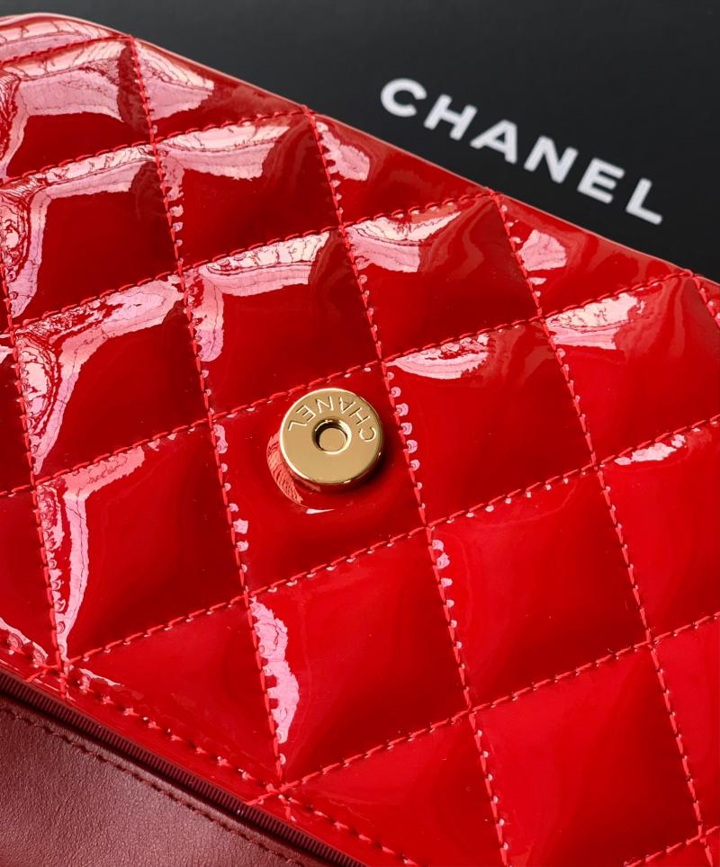 Chanel Patent Leather Clutch Red AS2506