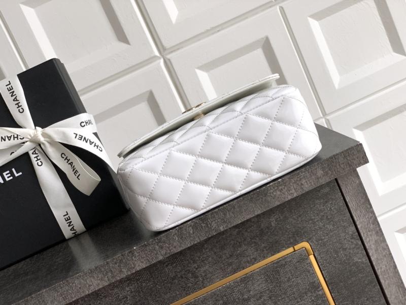 Chanel Patent Leather Clutch White AS2506