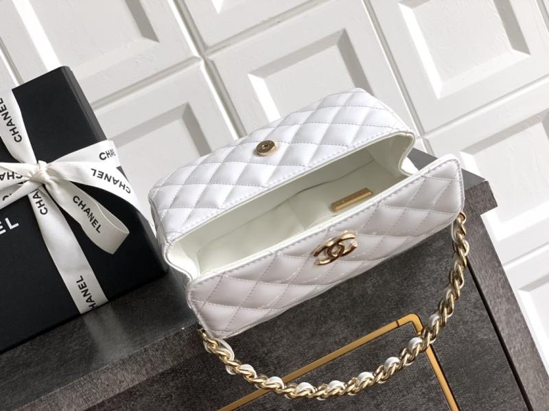 Chanel Patent Leather Clutch White AS2506