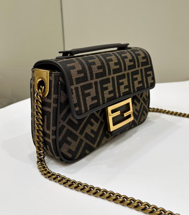 Fendi Baguette Chain Midi tapestry fabric bag Brown F8533