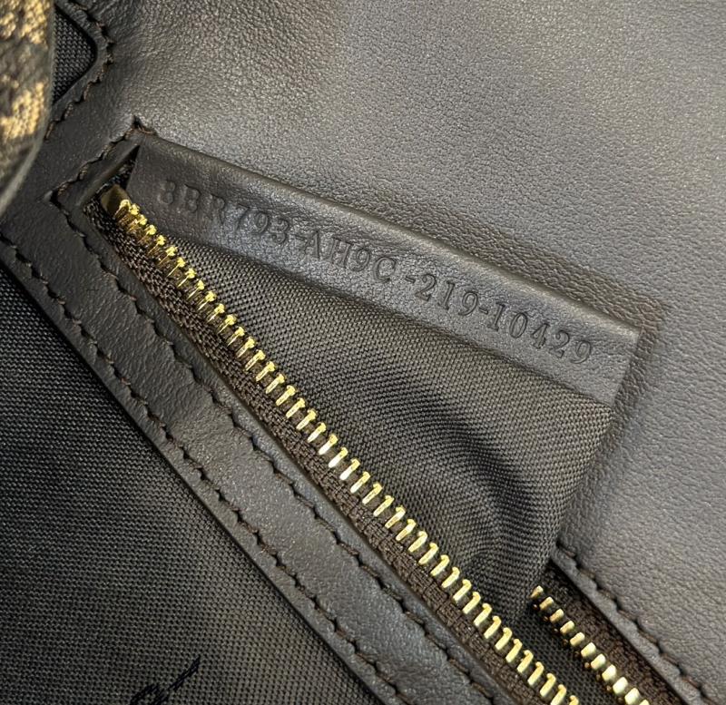 Fendi Baguette Chain Midi tapestry fabric bag Brown F8533