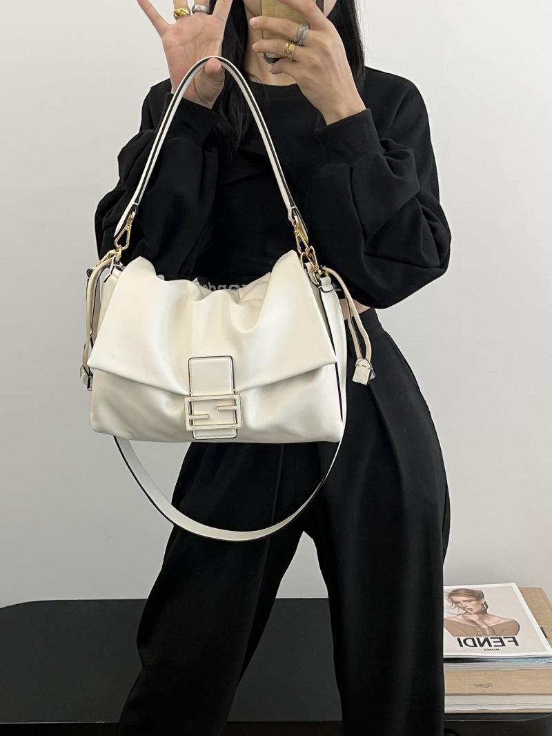 Fendi Mamma Baguette Large White 8BR834