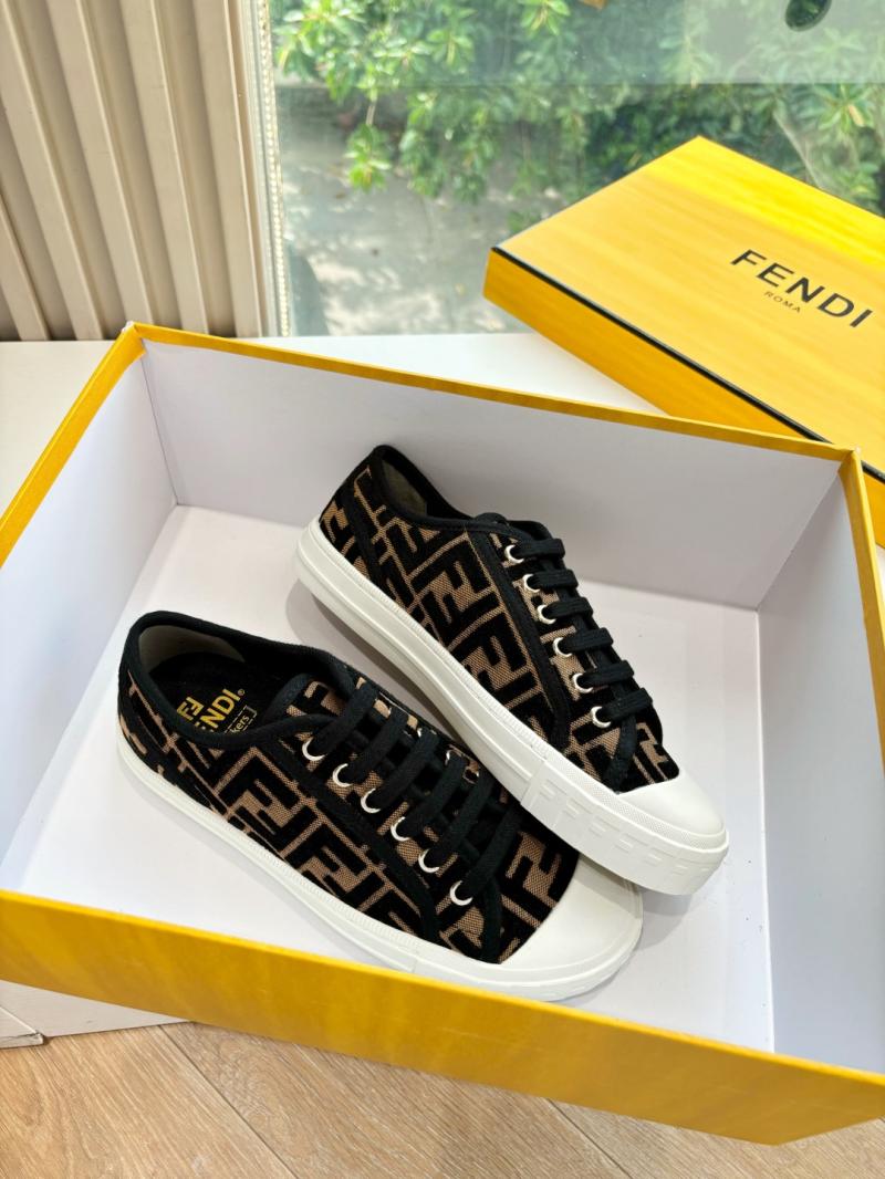 Fendi Sneakers SFS61302