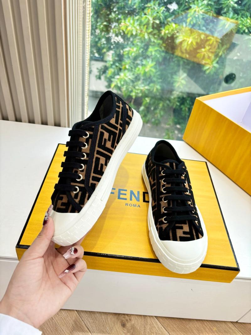 Fendi Sneakers SFS61302