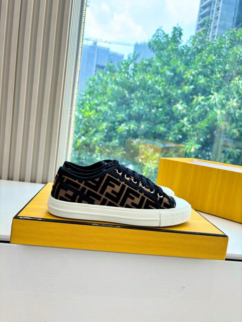 Fendi Sneakers SFS61302