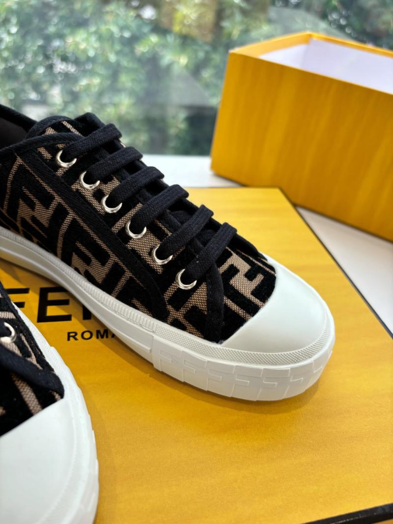 Fendi Sneakers SFS61302