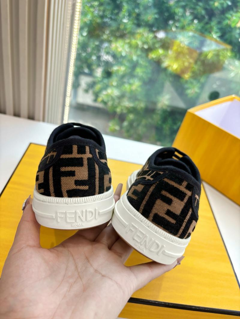 Fendi Sneakers SFS61302