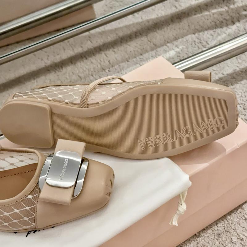 Ferragamo Pumps SFP60101
