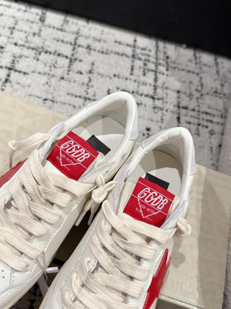 Golden Goose Sneakers SGGS53007