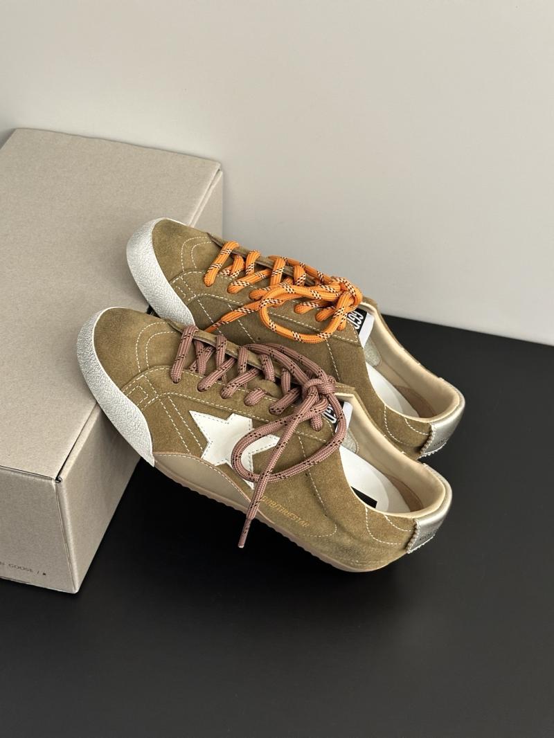 Golden Goose Sneakers SGGS53009