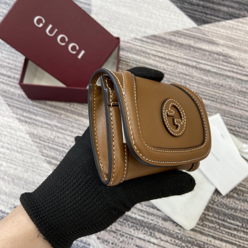 Gucci Blondie card case 818795J
