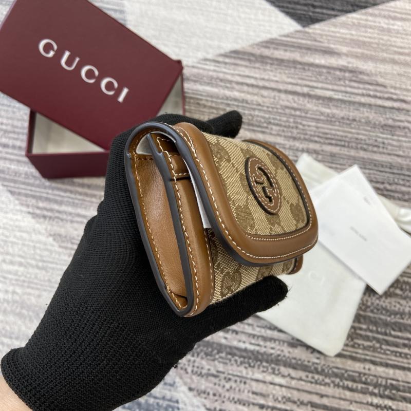 Gucci Blondie card case 818795K