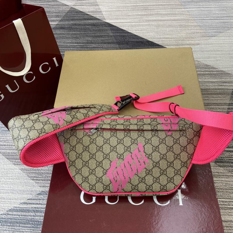 Gucci Large belt bag with print 834963