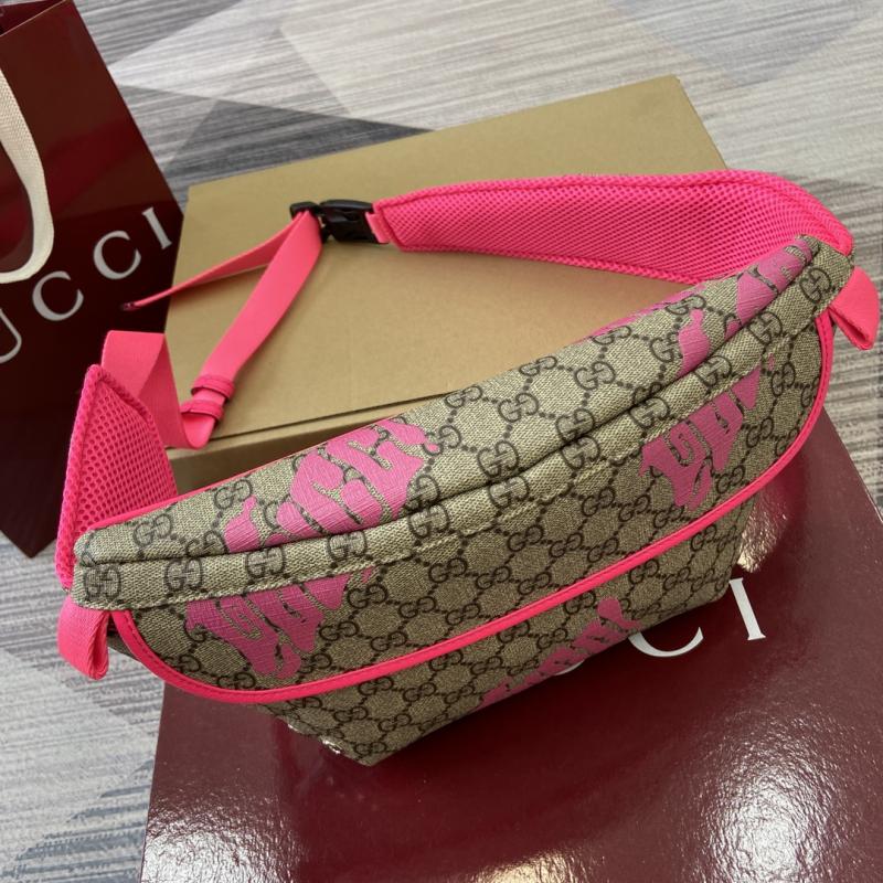 Gucci Large belt bag with print 834963