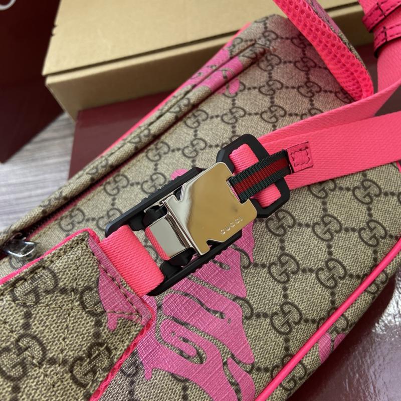 Gucci Large belt bag with print 834963