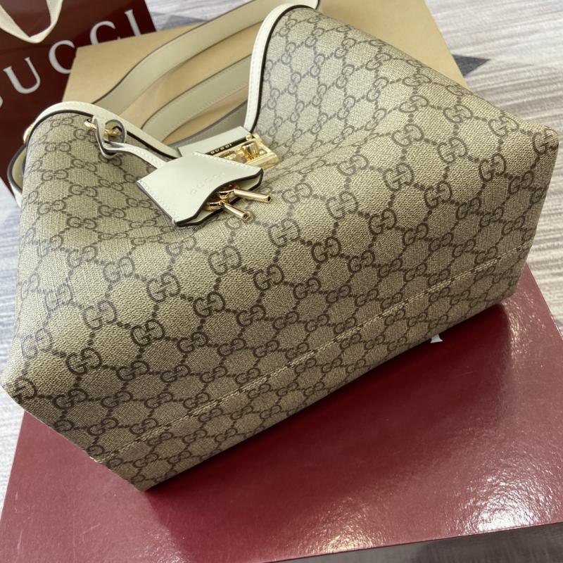 Gucci Paddlelock Medium Shoulder Bag White 839021