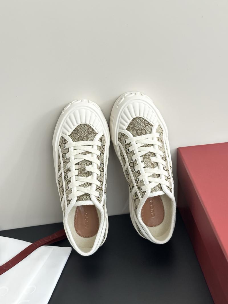 Gucci Sneakers SGS53001