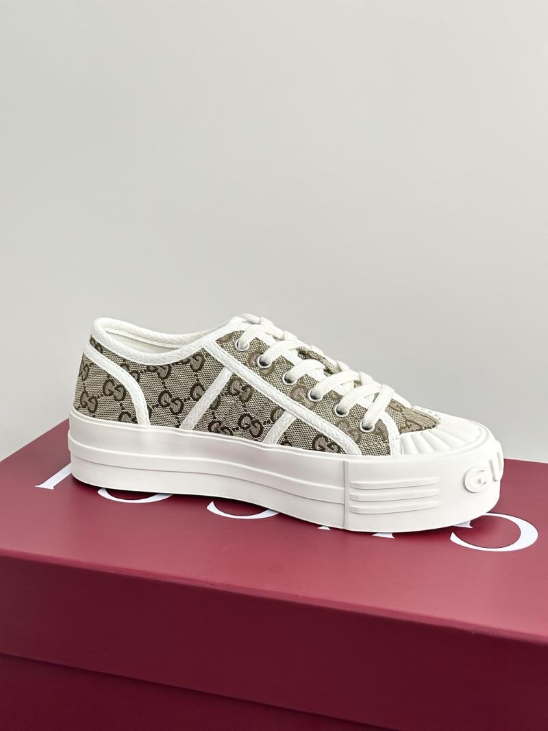 Gucci Sneakers SGS53001