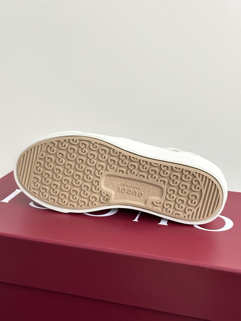 Gucci Sneakers SGS53001