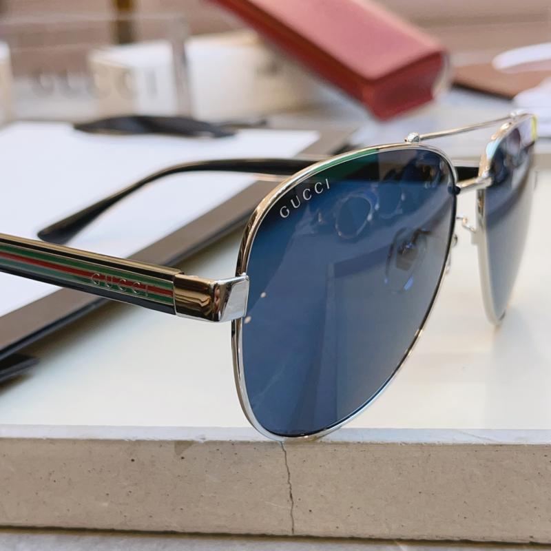 Gucci Sunglasses GG0528S