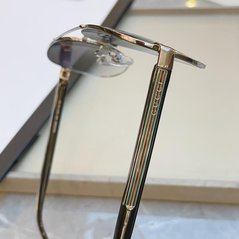 Gucci Sunglasses GG0528S