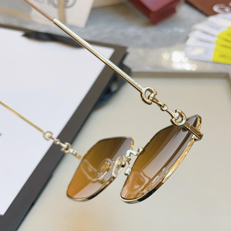 Gucci Sunglasses GG0882SA