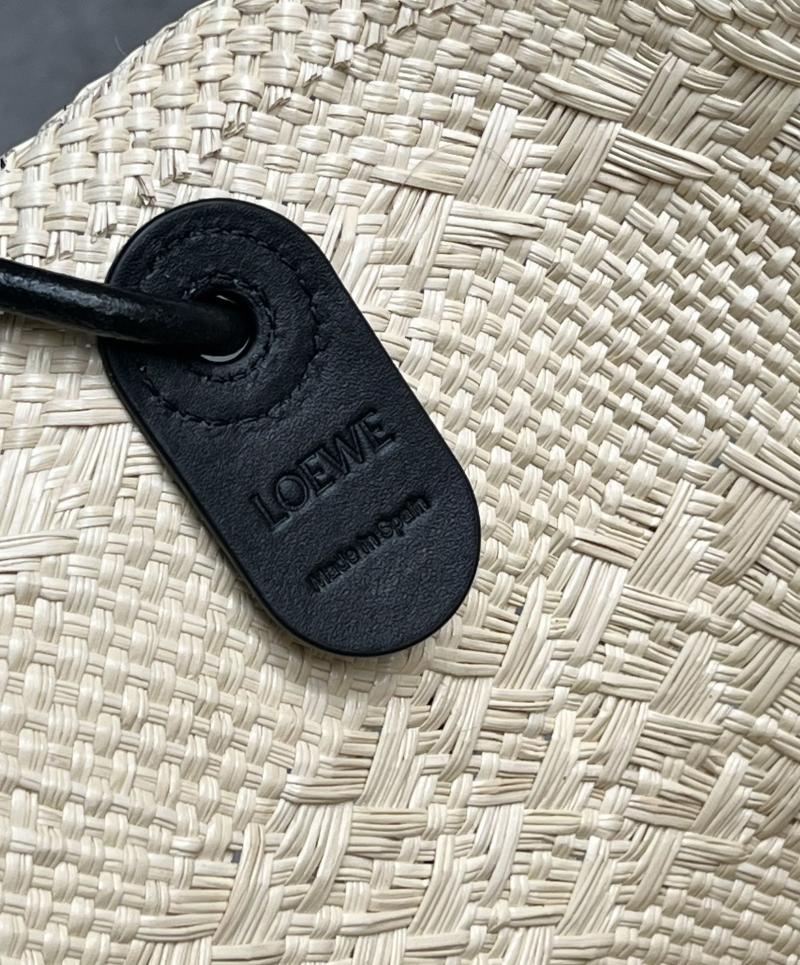 Loewe Paulas Ibiza Medium Anagram Basket Bag Black L59035