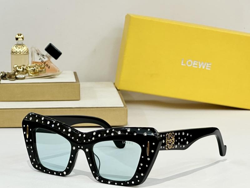 Loewe Sunglasses LW4116I