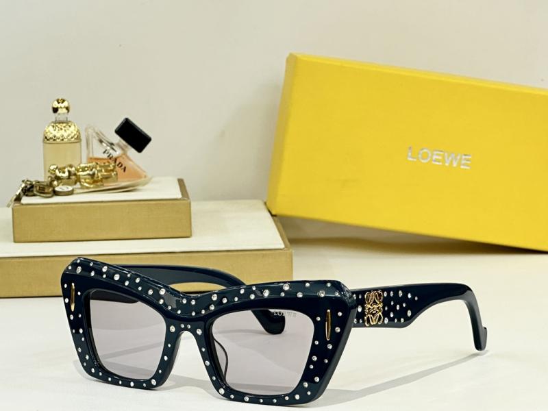 Loewe Sunglasses LW4116I