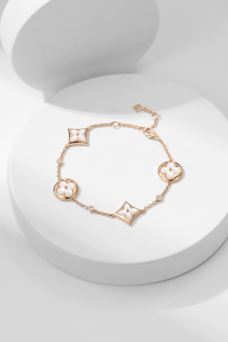 Louis Vuitton Bracelet LB52802