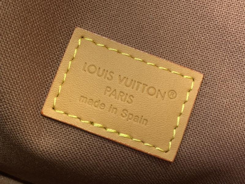 Louis Vuitton Cargo Wearable Wallet M14742