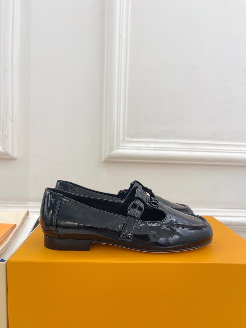 Louis Vuitton Loafers SLL61001